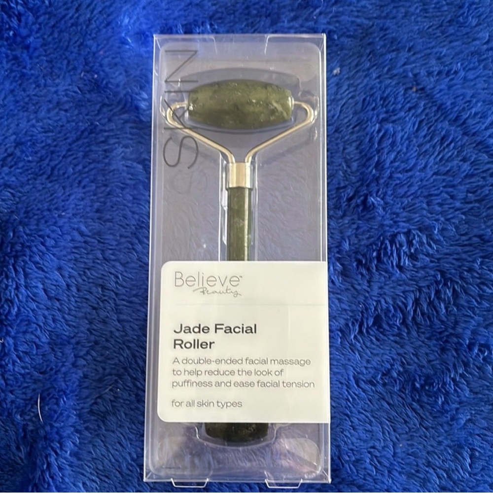 Believe Beauty Jade Facial Roller - Green